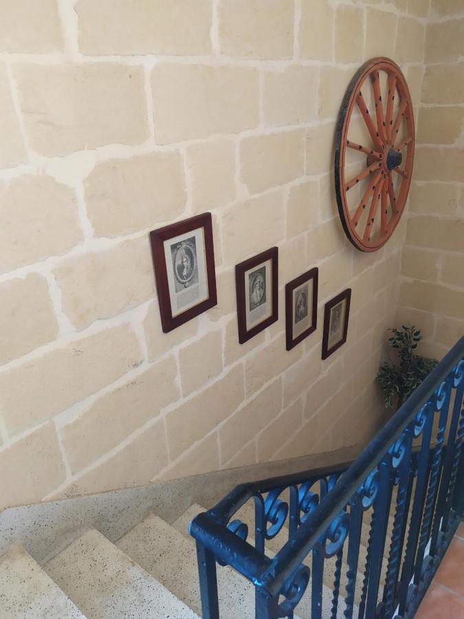 Farmhouse Tal Kaptan Kercem Екстер'єр фото